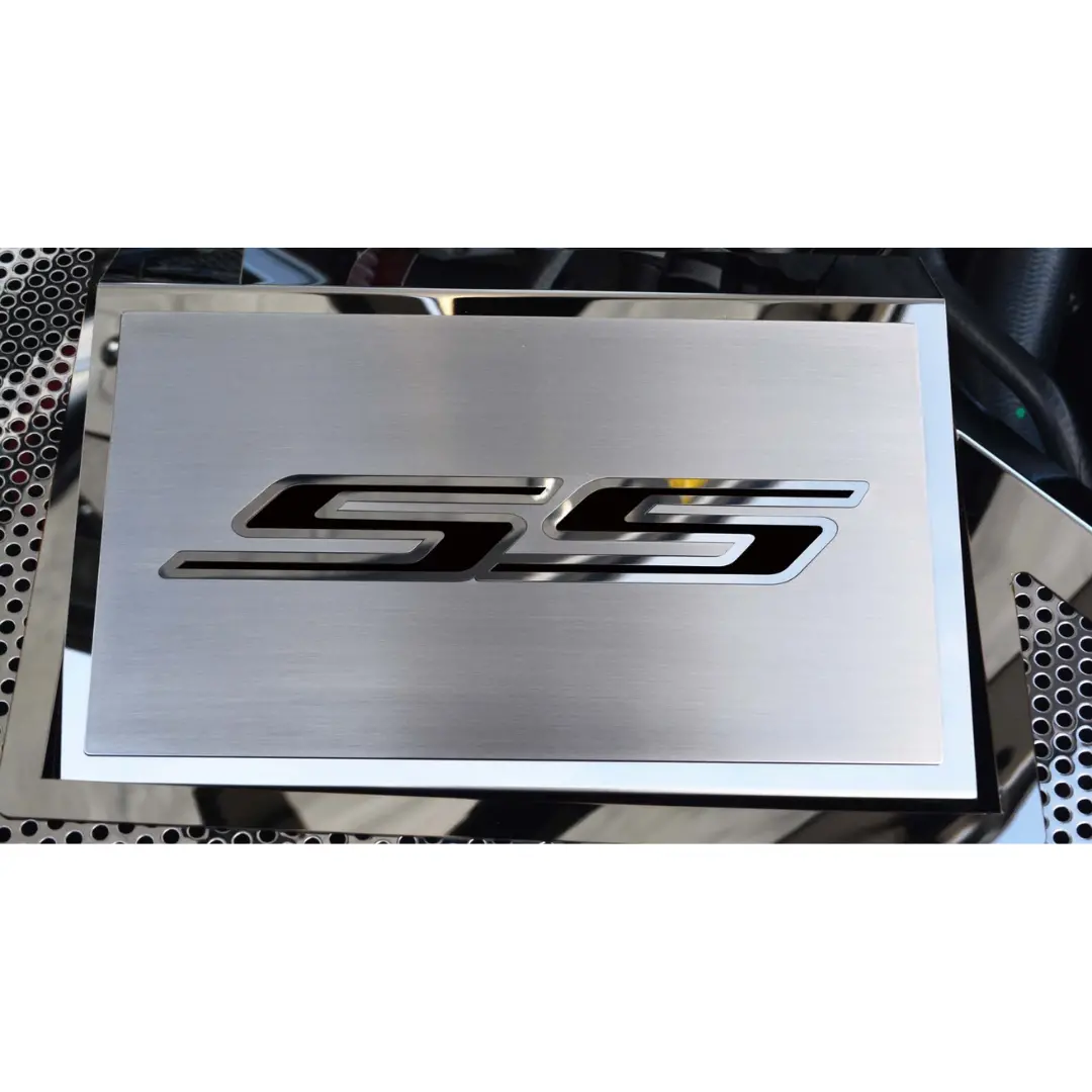 Premium 2016–2021 Chevrolet Camaro SS fuse box cover featuring a dual-finish stainless steel top plate—polished edges with a brushed center—and a customizable inlay color option for enhanced interior styling. - Image 15