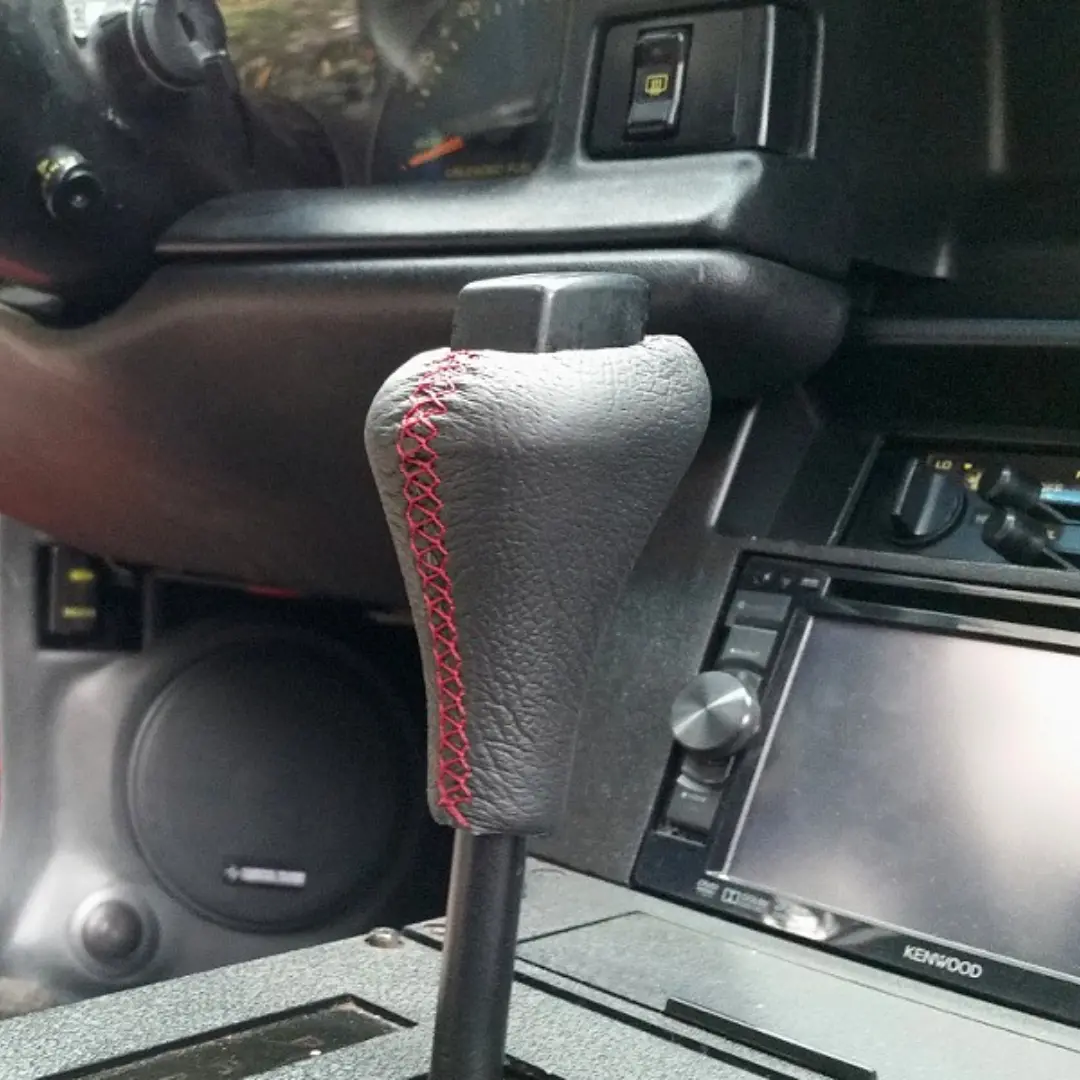 Chevrolet Camaro 1982-1992 Shift Knob Reupholstery Kit Auto 1