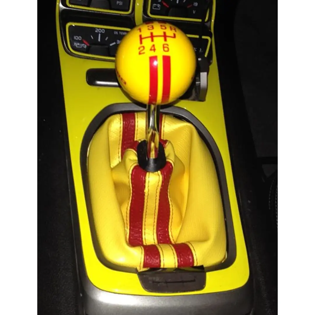 Chevrolet Camaro 2013-2015 Shift Boot 1