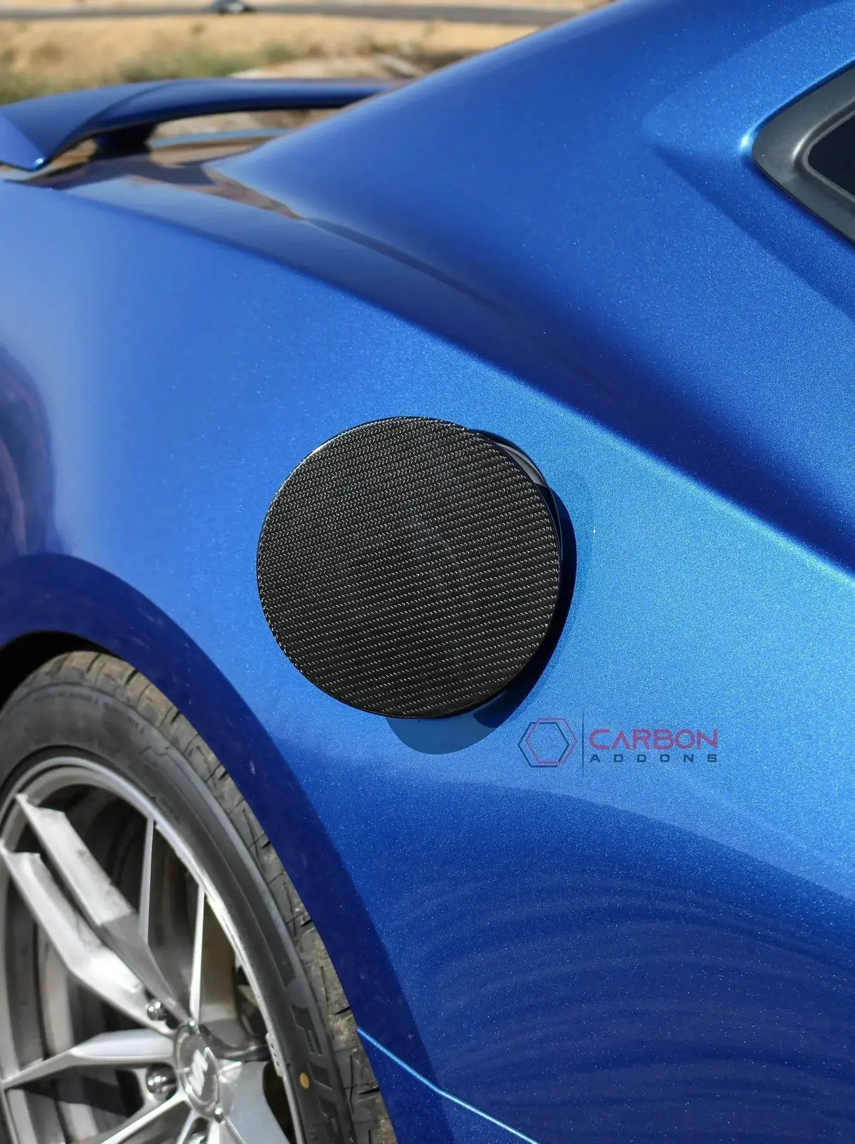 2016-2024 Camaro Real Carbon Fiber Gas Cap Cover 1