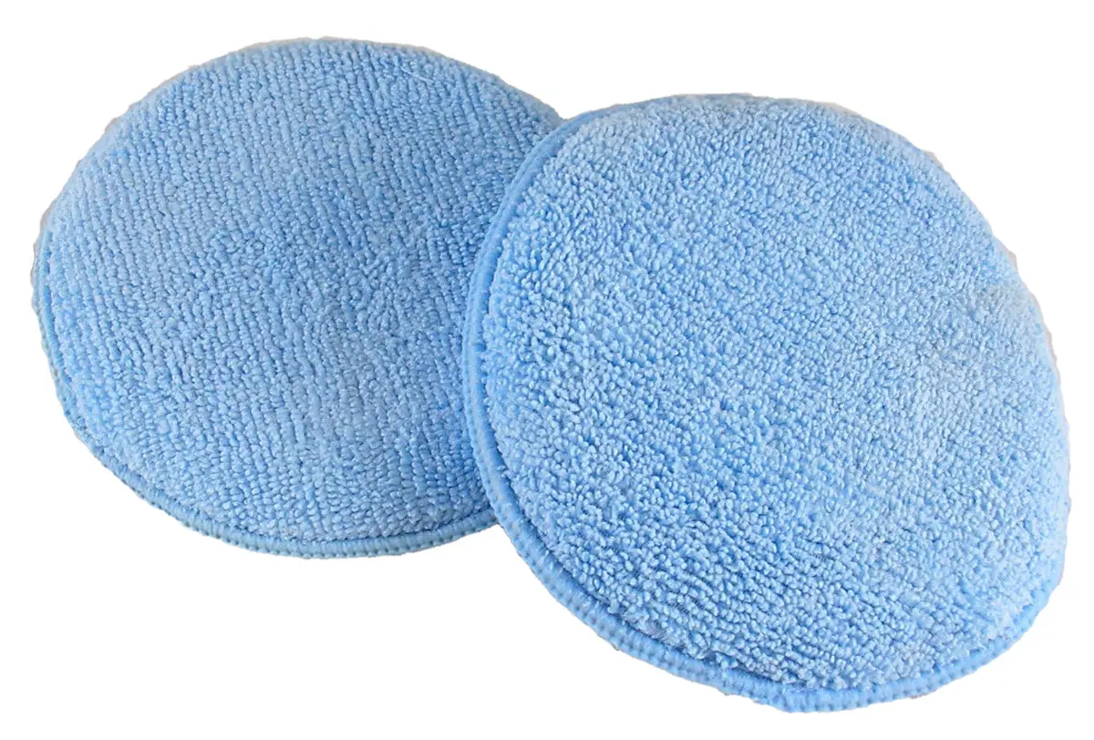 Round Microfiber Wax Applicator 1