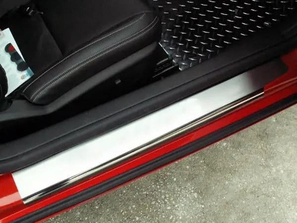 5Th Gen Camaro Outer Door Sills - Brushed / Polished Stainless Steel 2010-2013 1