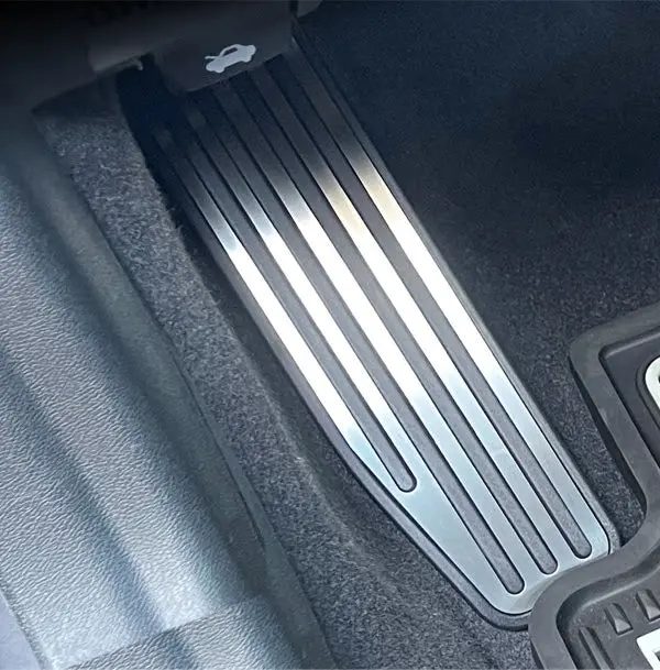 6Th Generation Camaro Stainless Steel Dead Pedal Trim Plate 1
