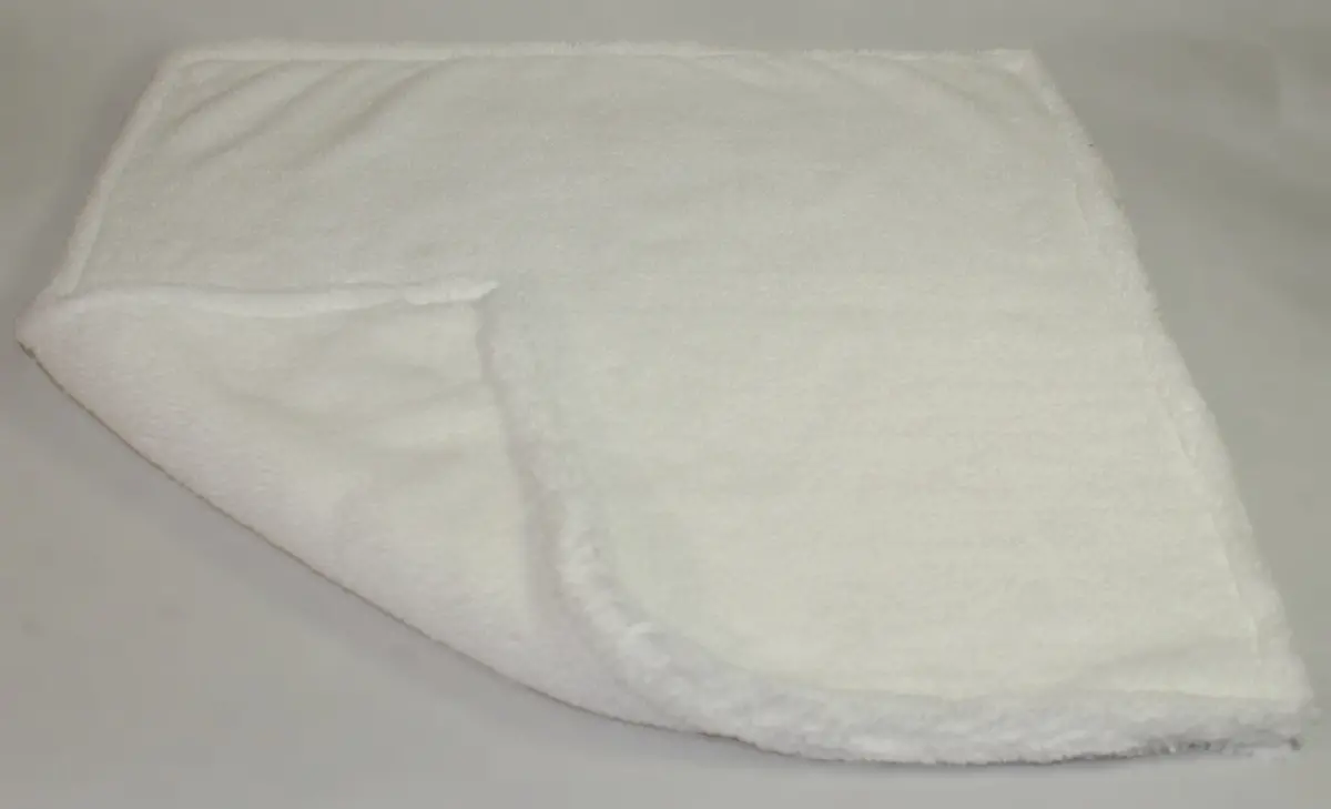 Ultra Plush 16" X 16" White Towel 1