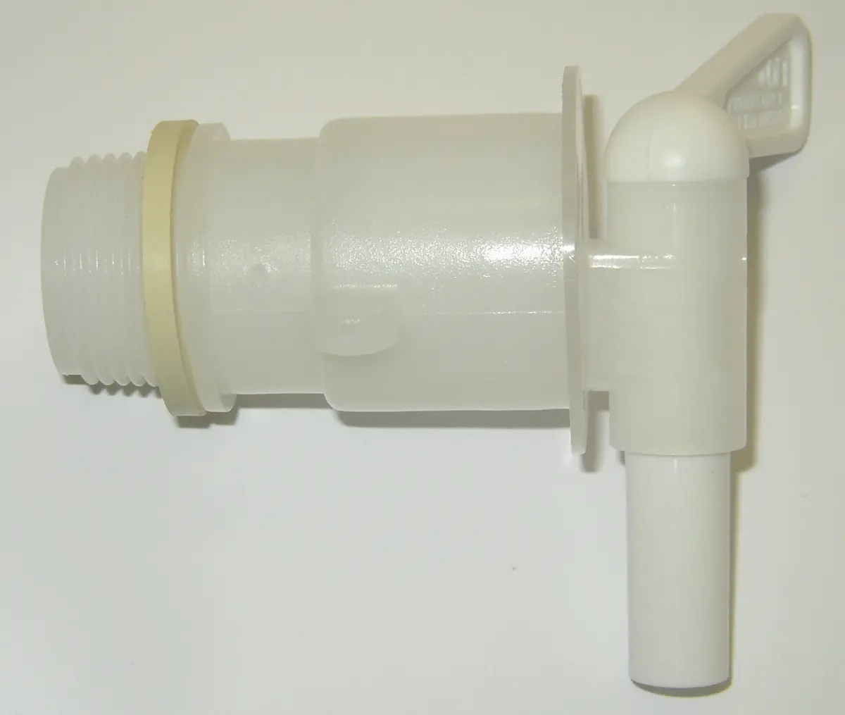 5 Gallon Cube Spigot 1