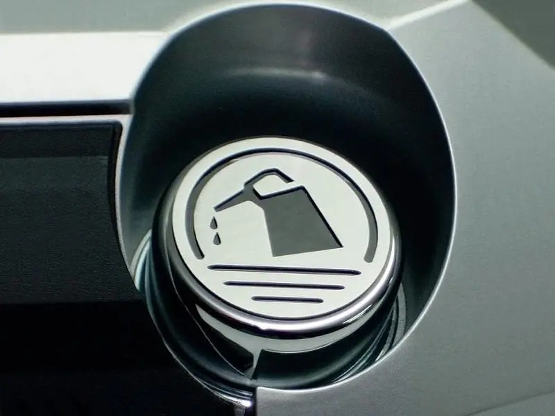 2010-2015 5Th Gen. Camaro V8 - Oil Filler Fluid Cap Cover | Polished 1