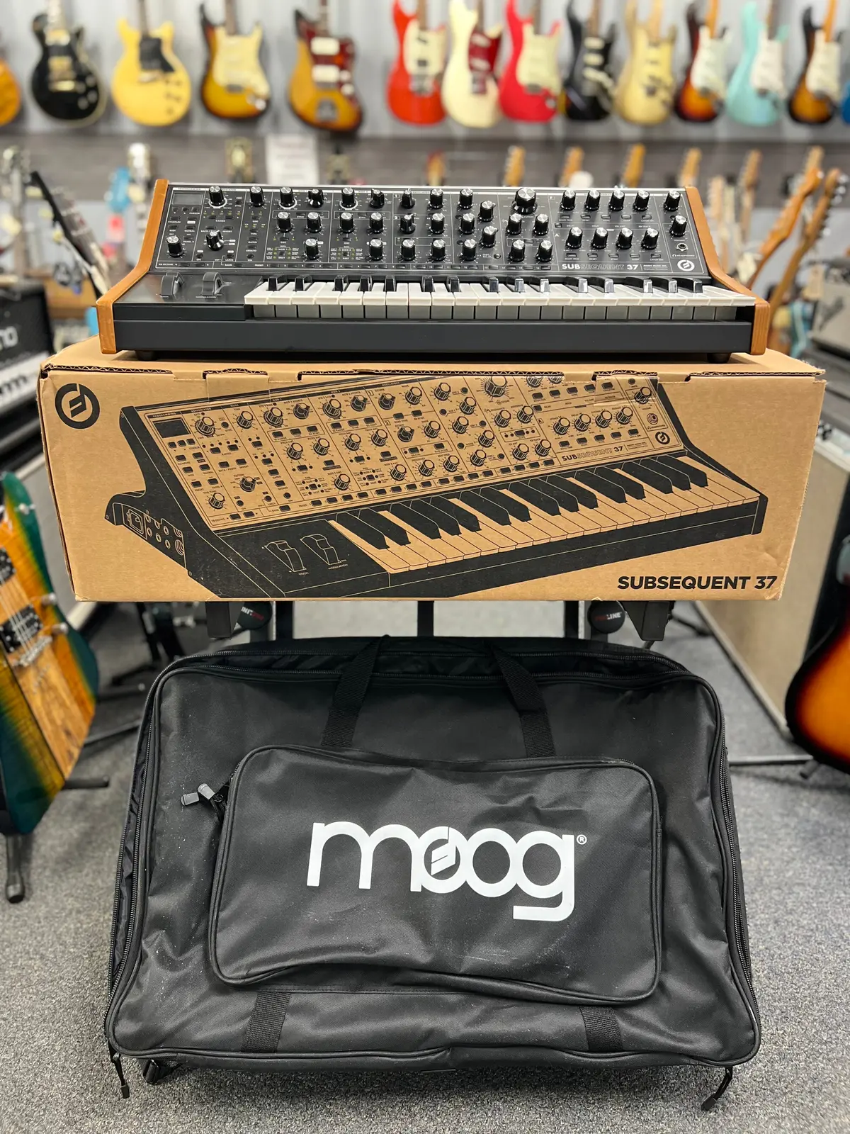 Moog Subsequent 37 Analog Synthesizer With Gig Bag 1