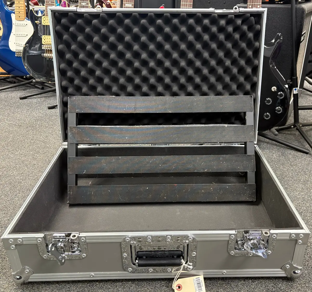 Pedaltrain Pt-2 W/ Road Case 1