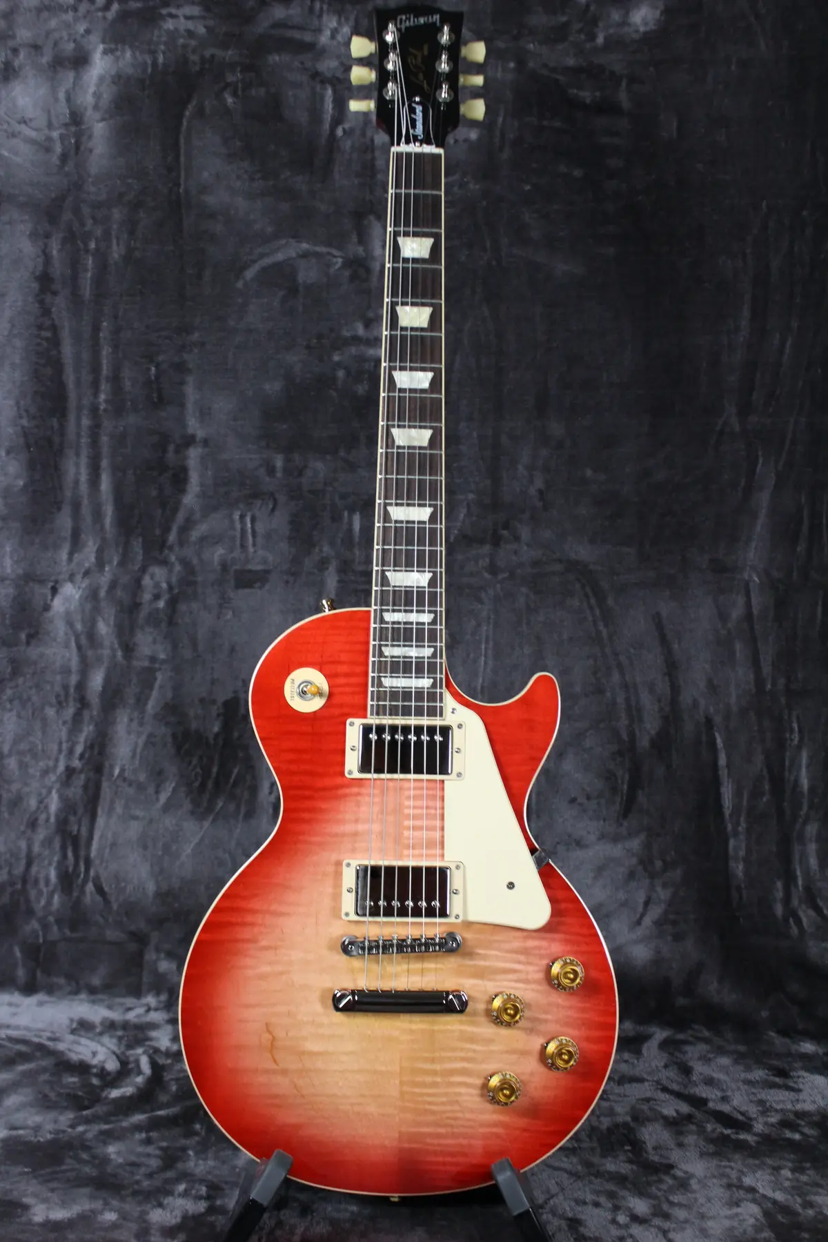 2021 Gibson Les Paul Standard 50S Cherry Sunburst 1