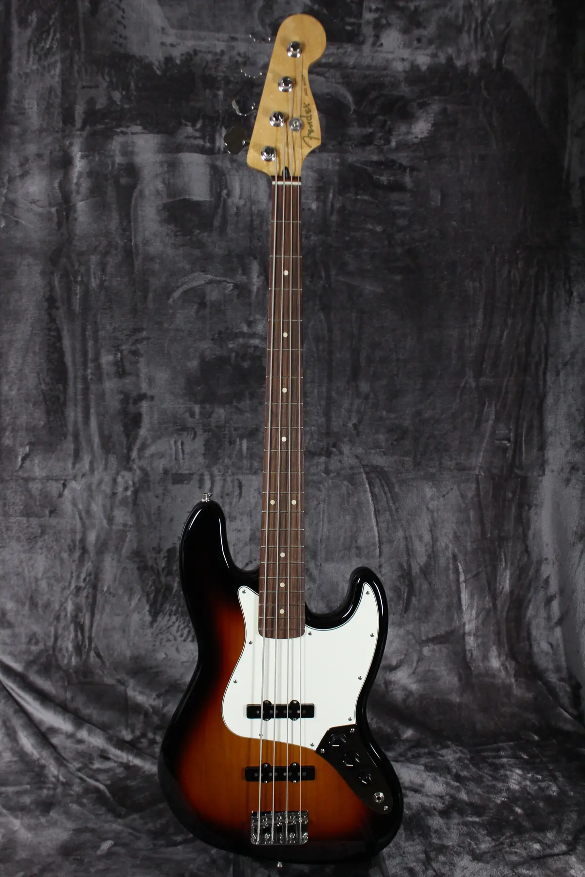2020 Fender Player Jazz Bass 1