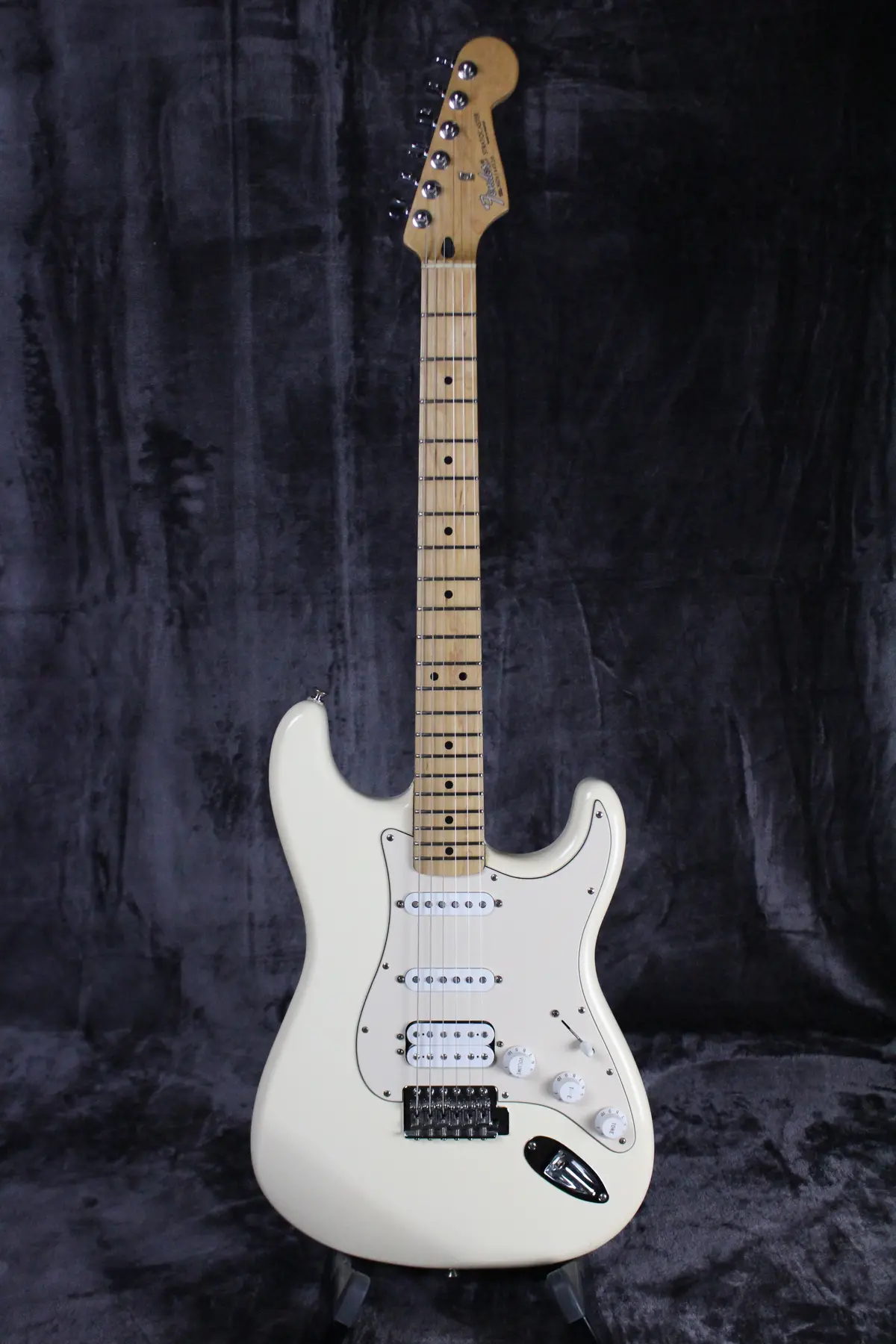 2006 Fender Standard Stratocaster Hss 1
