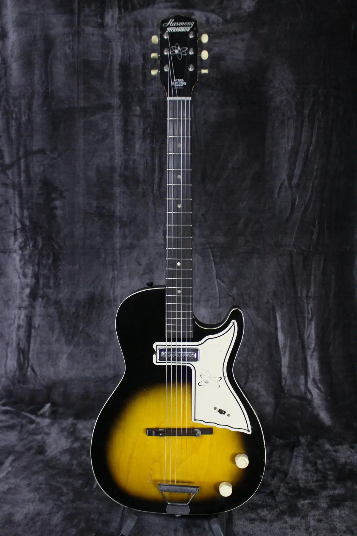 1960'S Harmony H45 Stratotone 1