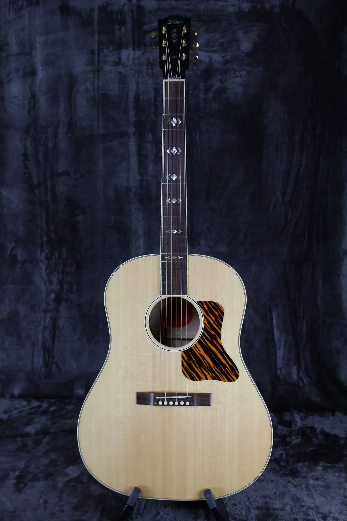 2016 Gibson Custom Shop Advanced Jumbo Deluxe 1