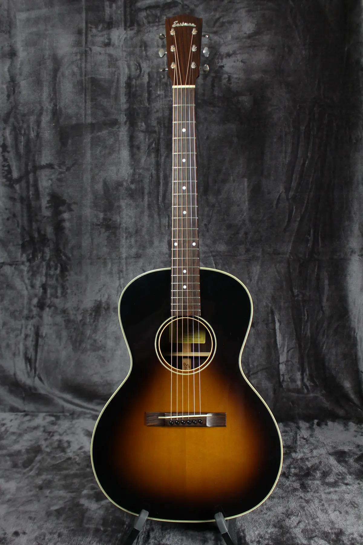 Eastman E20ooss 1