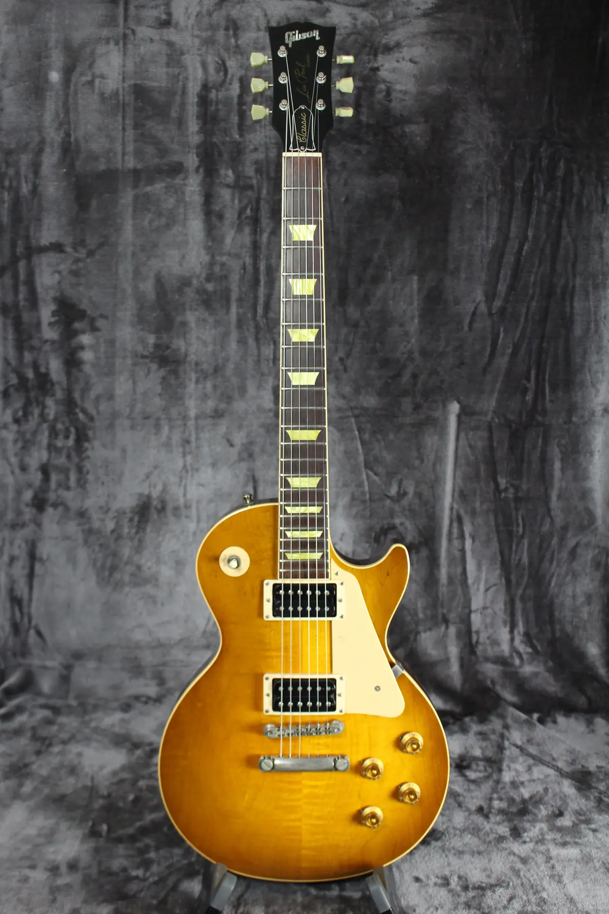 2000 Gibson Les Paul Classic 1960 Reissue Honeyburst 1