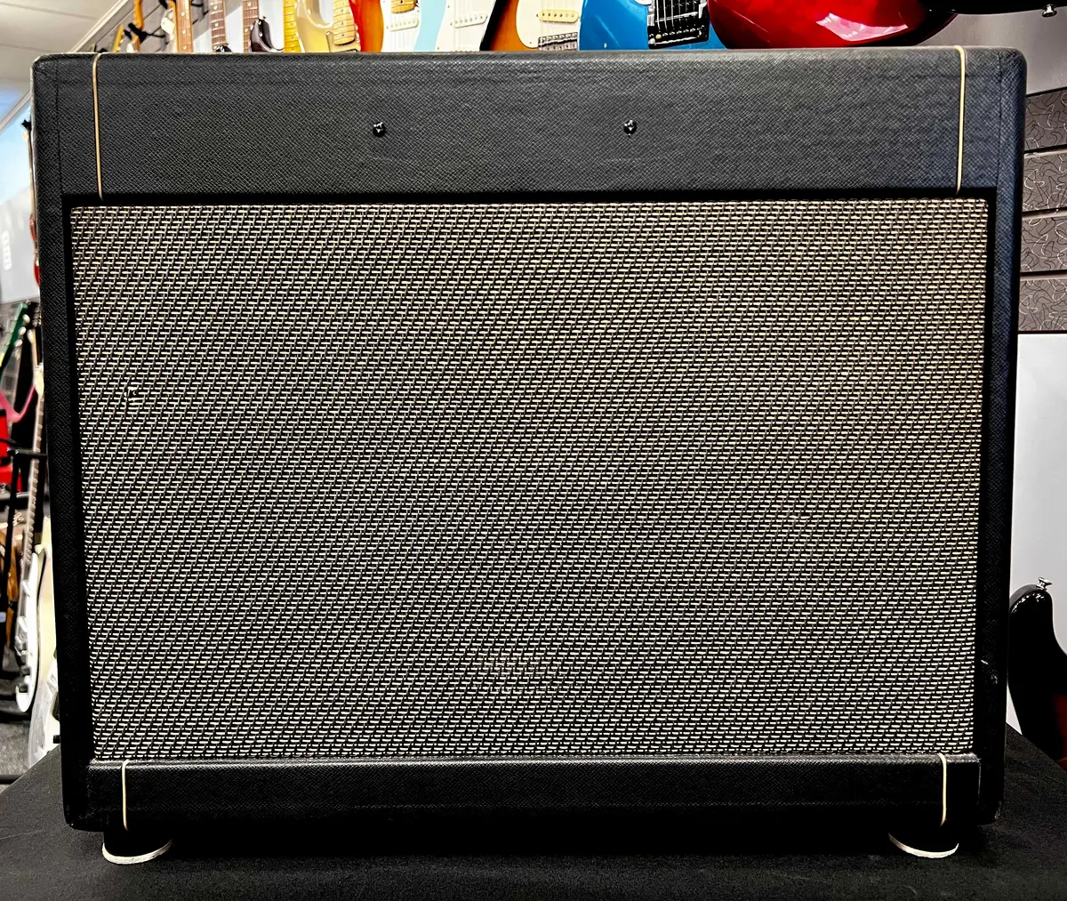 Line 6 Dt25 112 90-Watt 1X12" Extension Cabinet 1