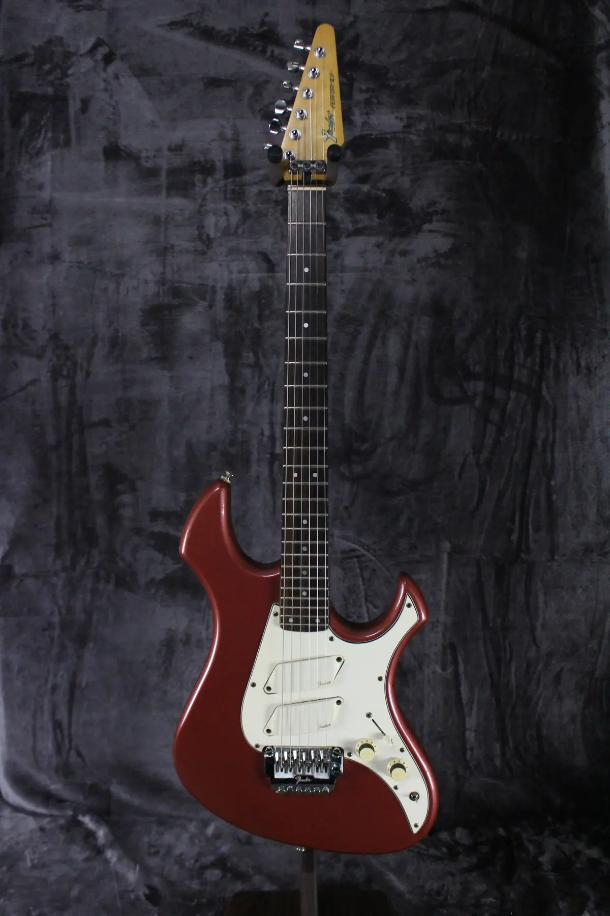 1985 Fender Performer Mij 1