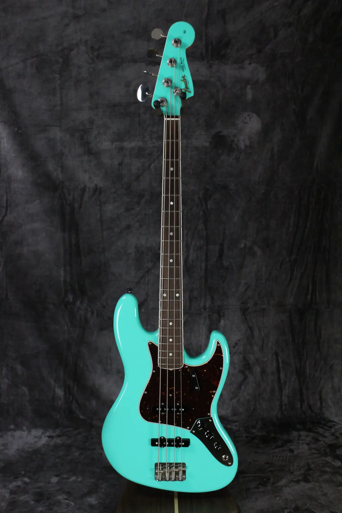 2022 Fender American Vintage Ii 1966 Jazz Bass 1