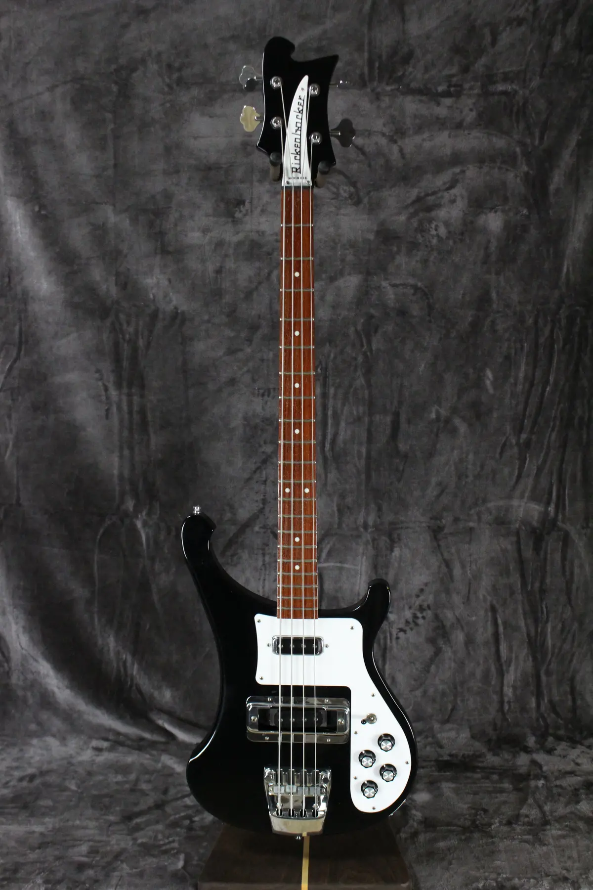2016 Rickenbacker 4003 W/Ohsc 1