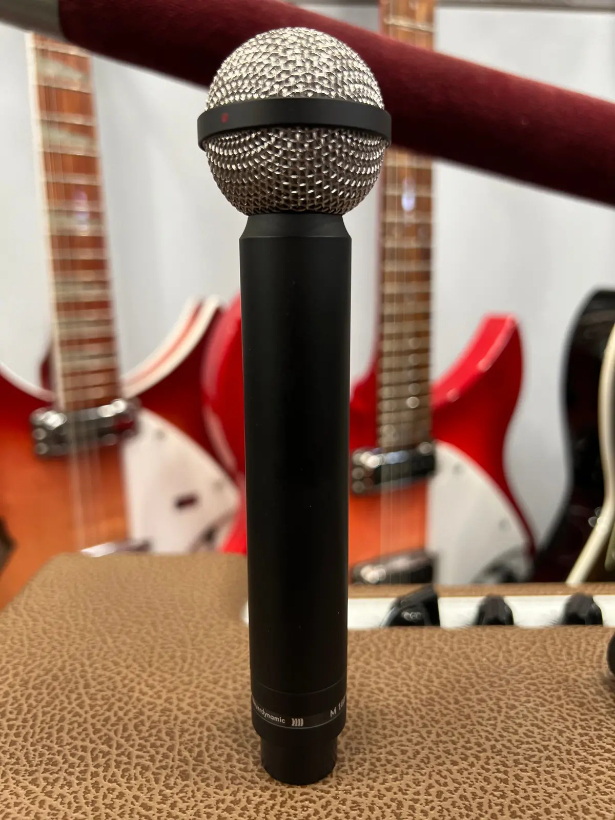 Beyerdynamic M 160 Microphone 1