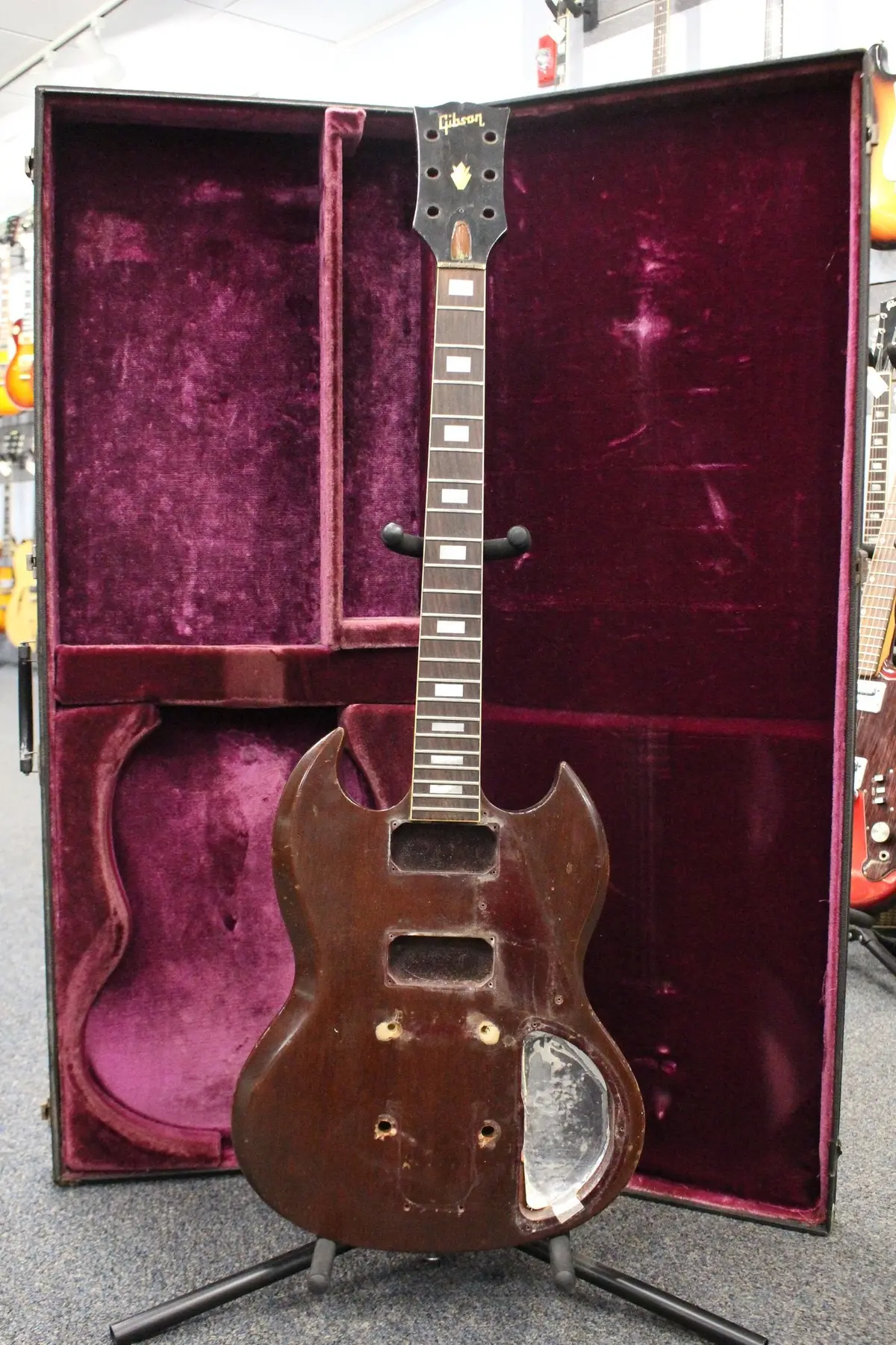 Early 70'S Gibson Sg Deluxe Neck, Body, & Hardshell Case 1