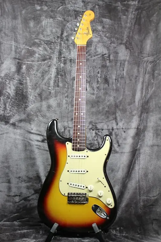 1965 Fender Stratocaster 1