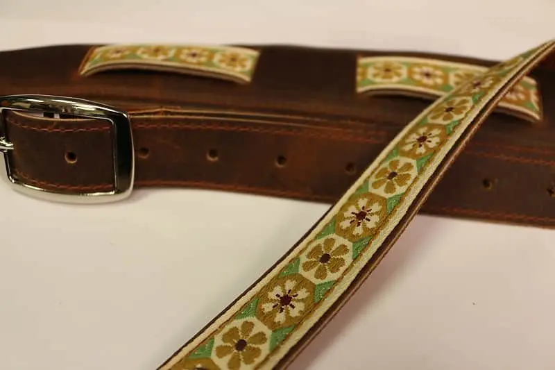 Souldier "Crocus" Leather Saddle Guitar Strap *Free Shipping In The Usa* 2