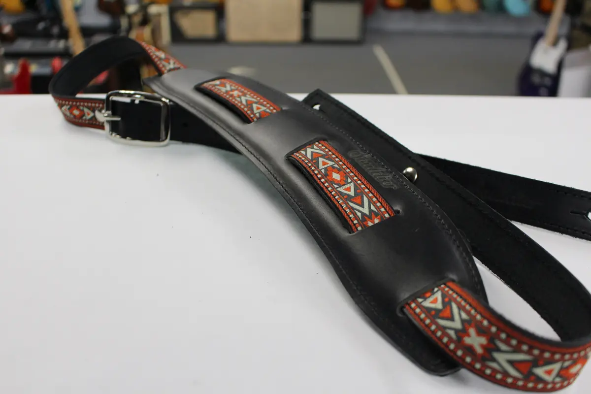 Souldier Seneca Leather Saddle Strap With Black Leather Pad *Free Shipping In The Usa* 1
