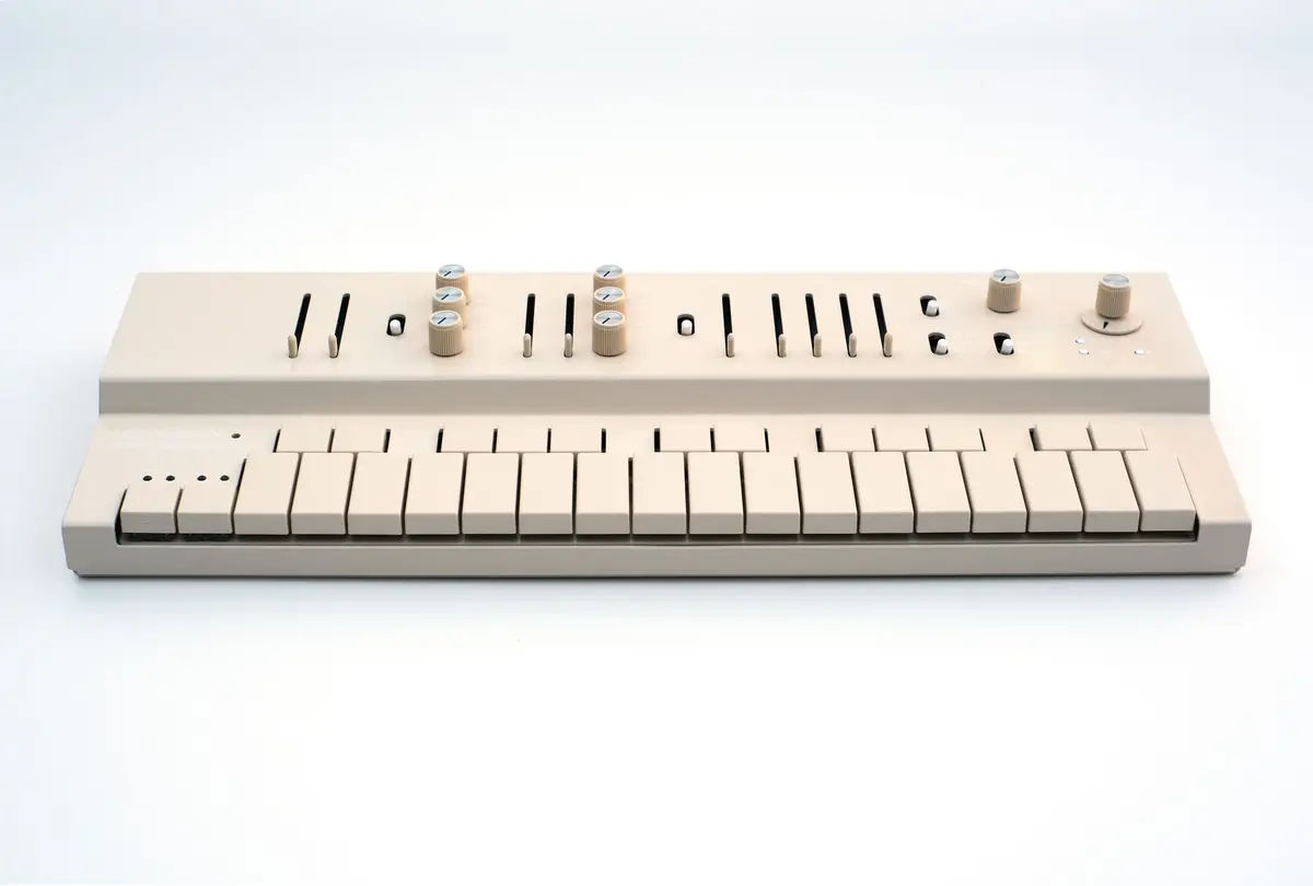 Vongon Replay Polyphonic Synthesizer With Multi-Mode Arpeggiator *Free Shipping In The Usa* 1