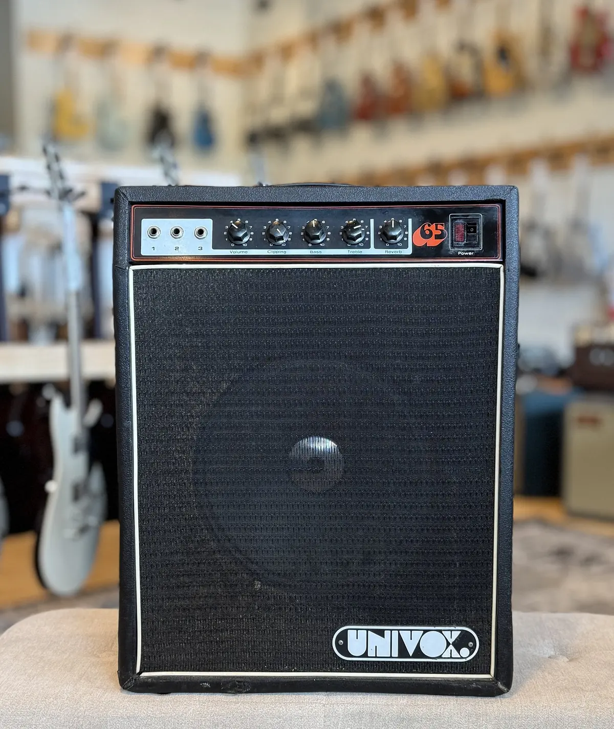Univox 65 Combo 1