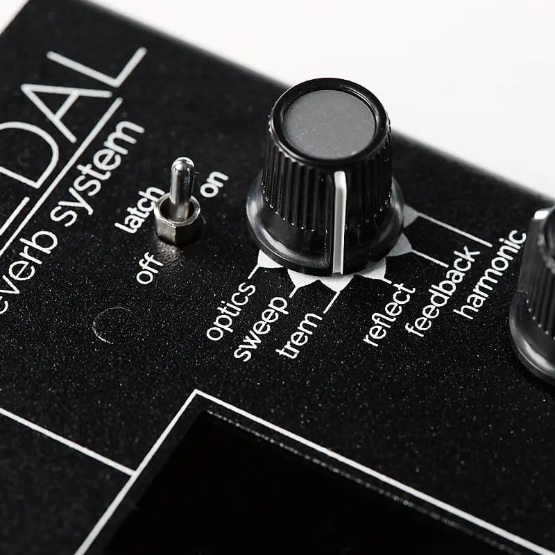 Gamechanger Audio Light Pedal Optical Spring Reverb *Free Shipping In The Usa* 2
