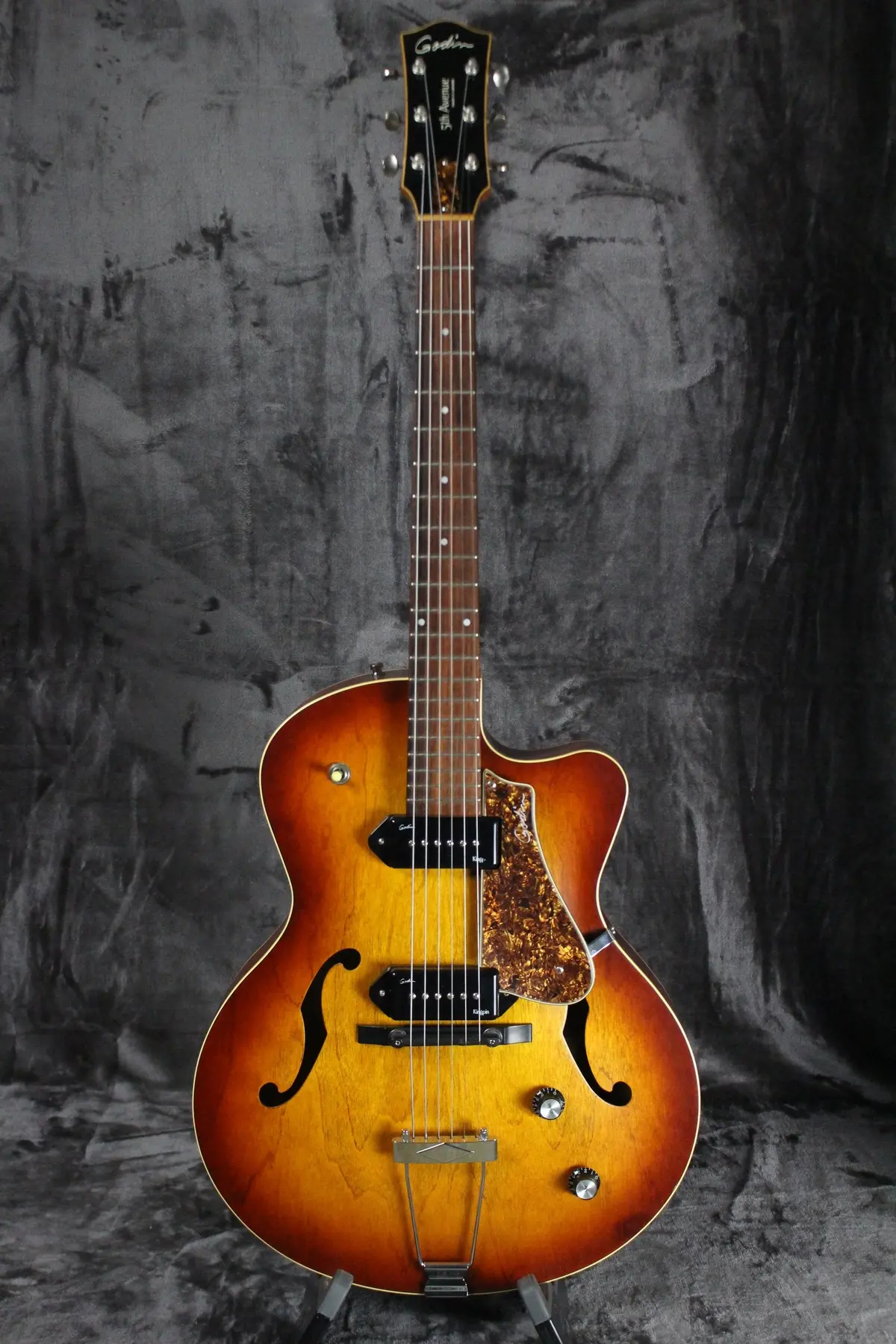Godin 5Th Avenue Cw Kingpin Ii 1