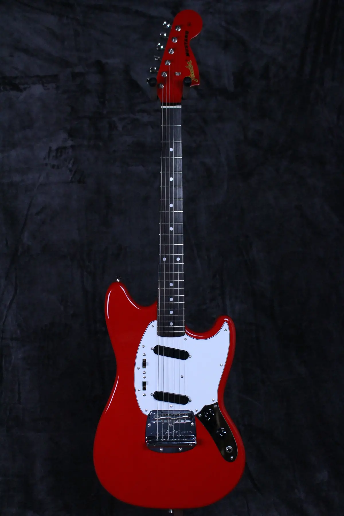 2010 Fender Mustang Mij Torino Red 1