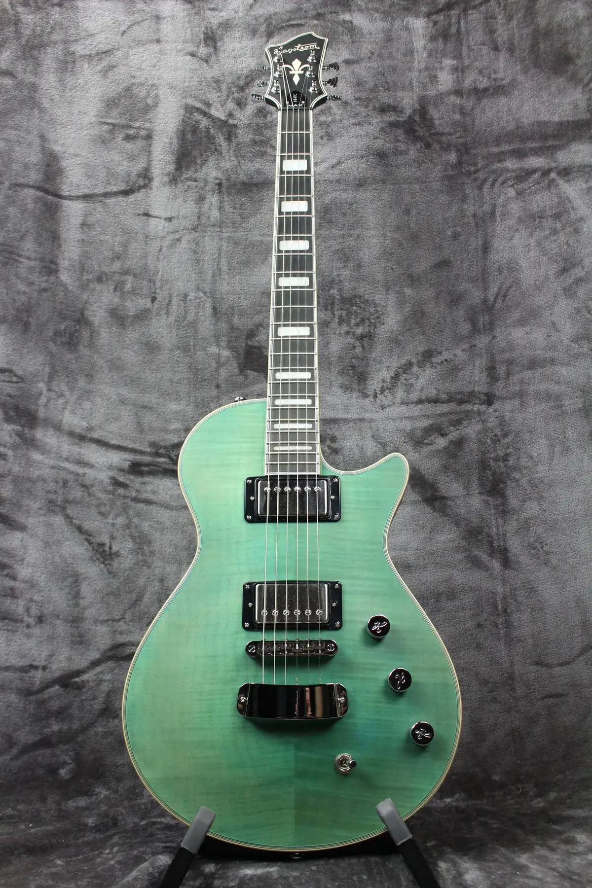 Hagstrom Ultra Max Fall Sky Satin 1