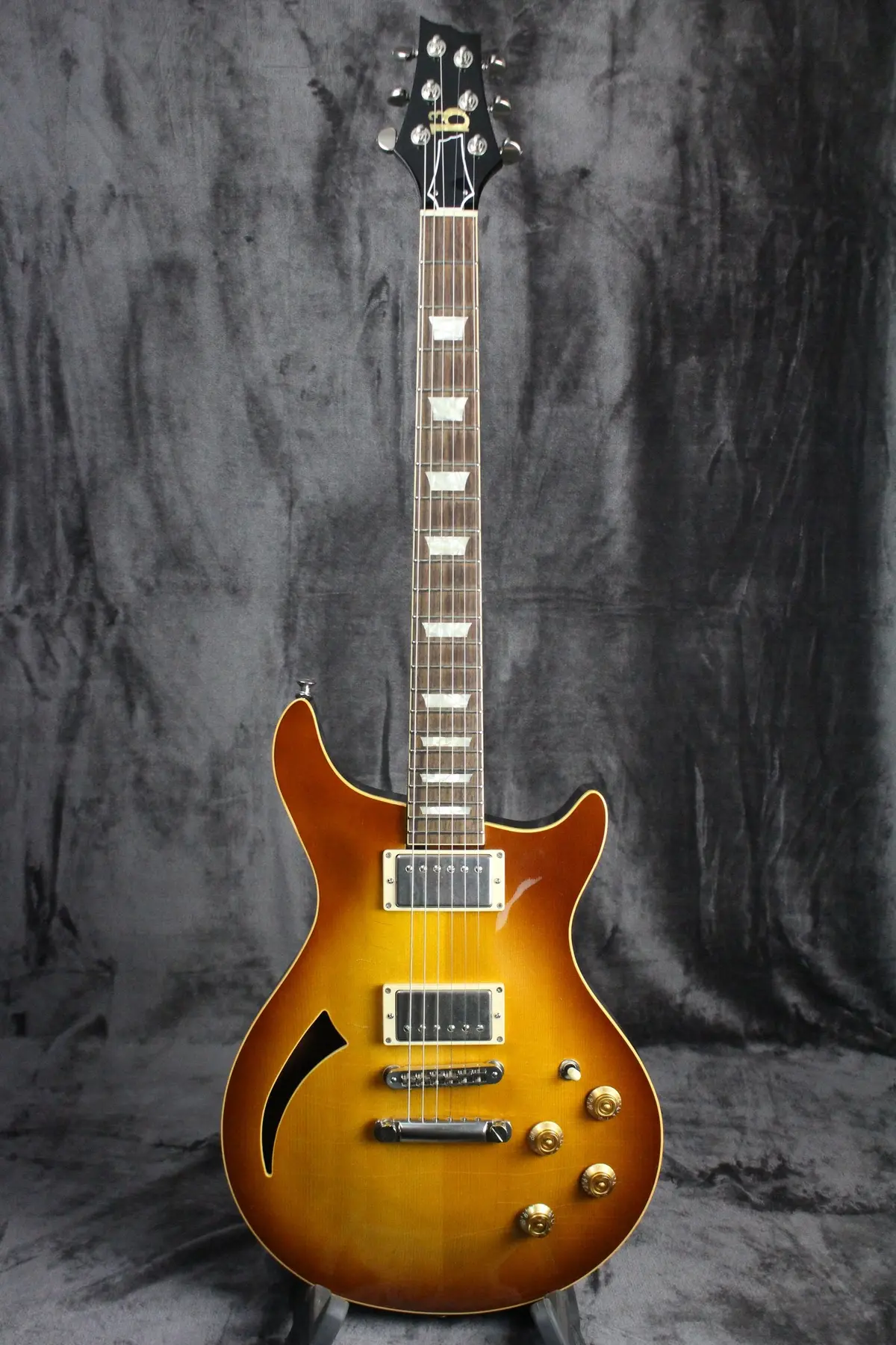 Baker Guitars B3 Sl Deluxe 1