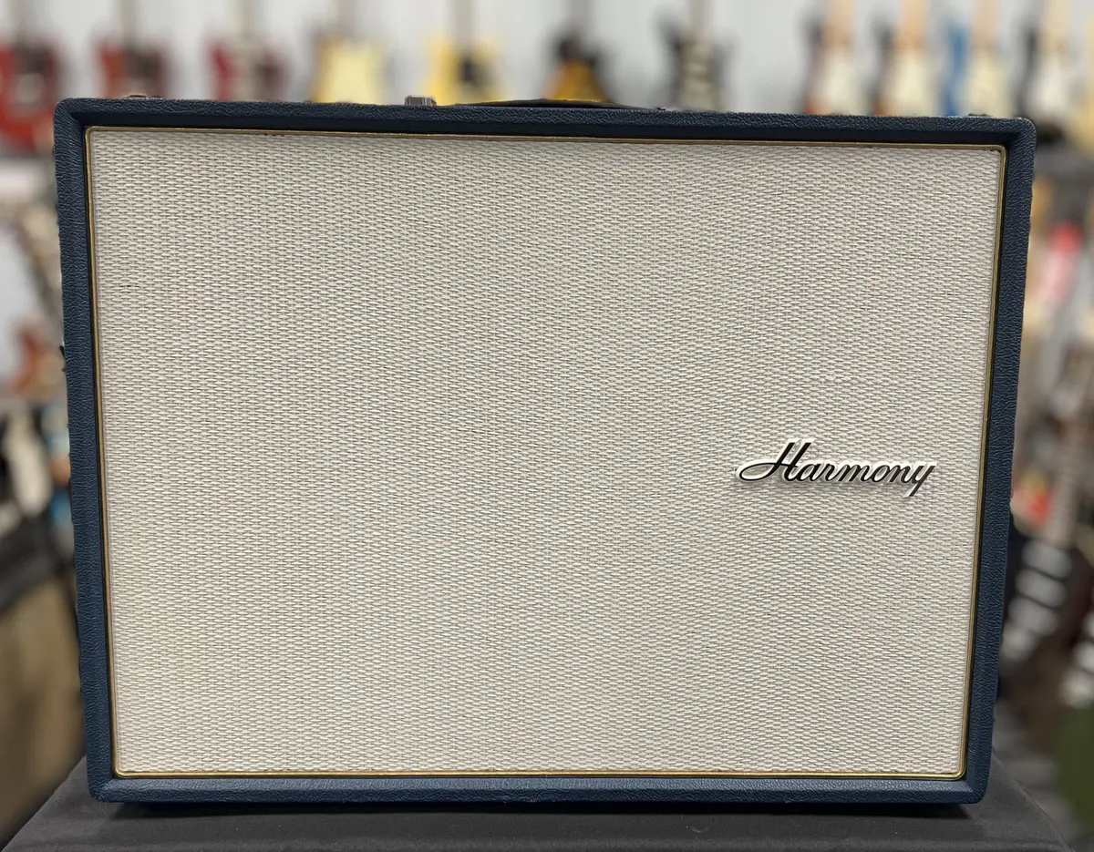 Harmony H650 Tube Combo Guitar Amplifier With Footswitches 1