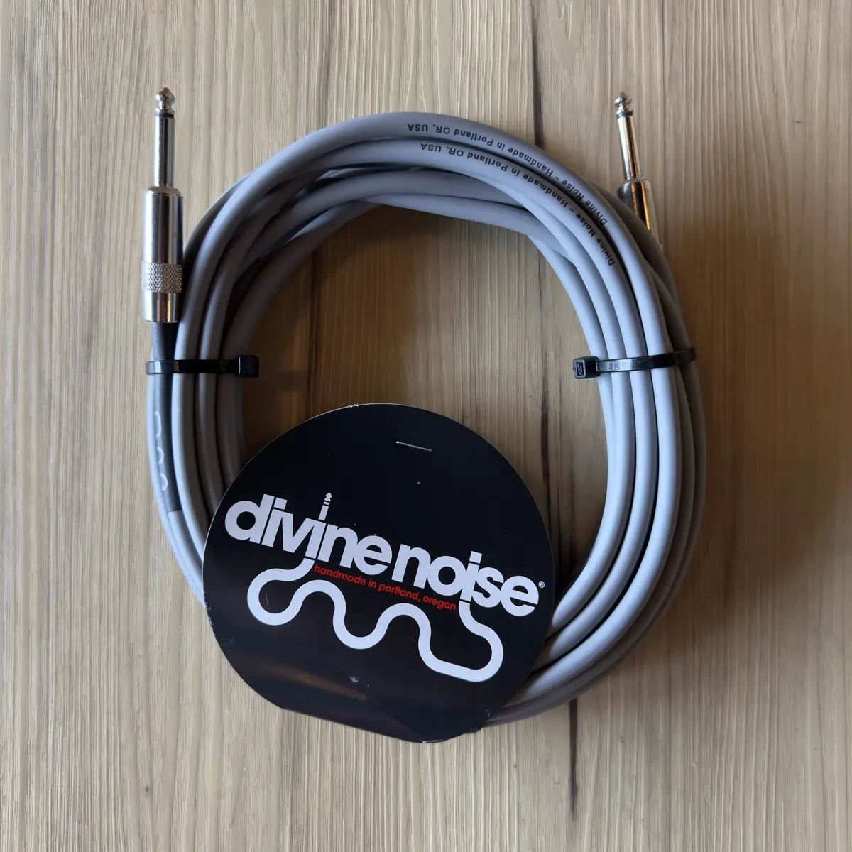 Divine Noise 25Ft Instrument Cable St-St Grey *Free Shipping In The Usa* 1