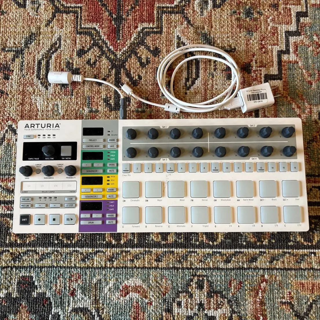 Arturia Beatstep Pro With Midi Adapter 1