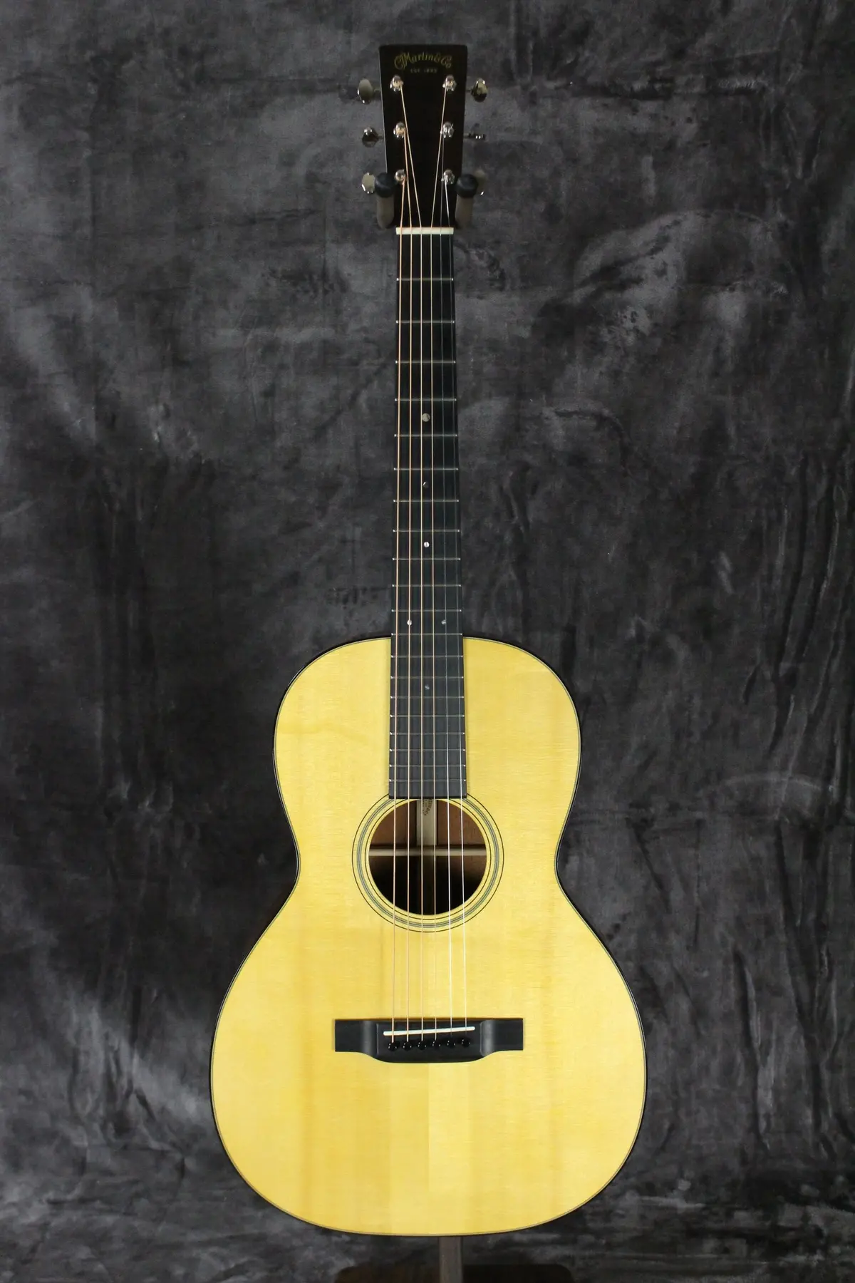 2023 Martin Custom Shop 00-12 Sinker Mahogany 1