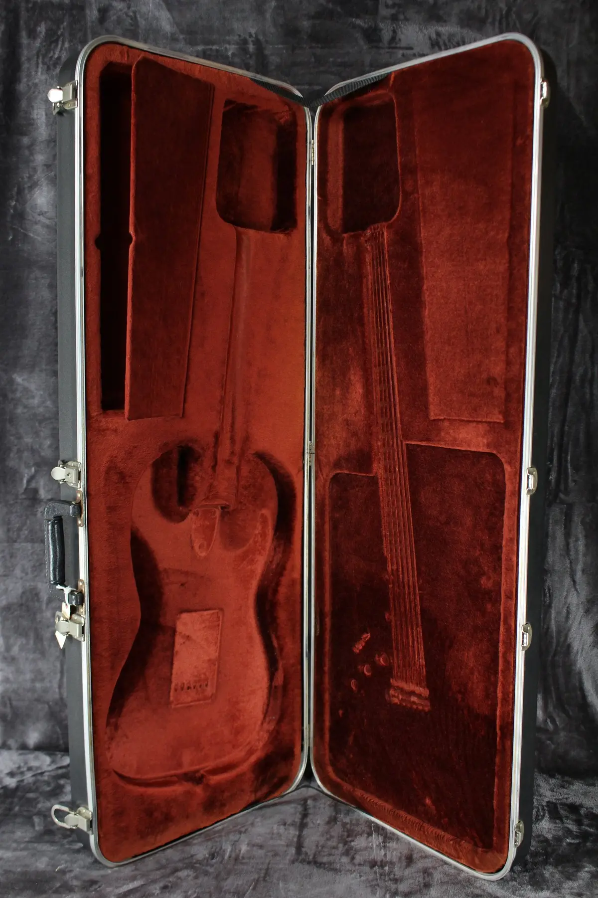 1970'S Fender Molded Stratocaster/Telecaster Hardshell Case 1