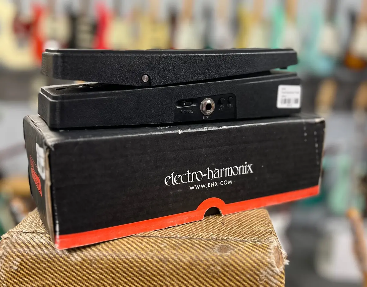 Electro-Harmonix Dual Expression Pedal 1