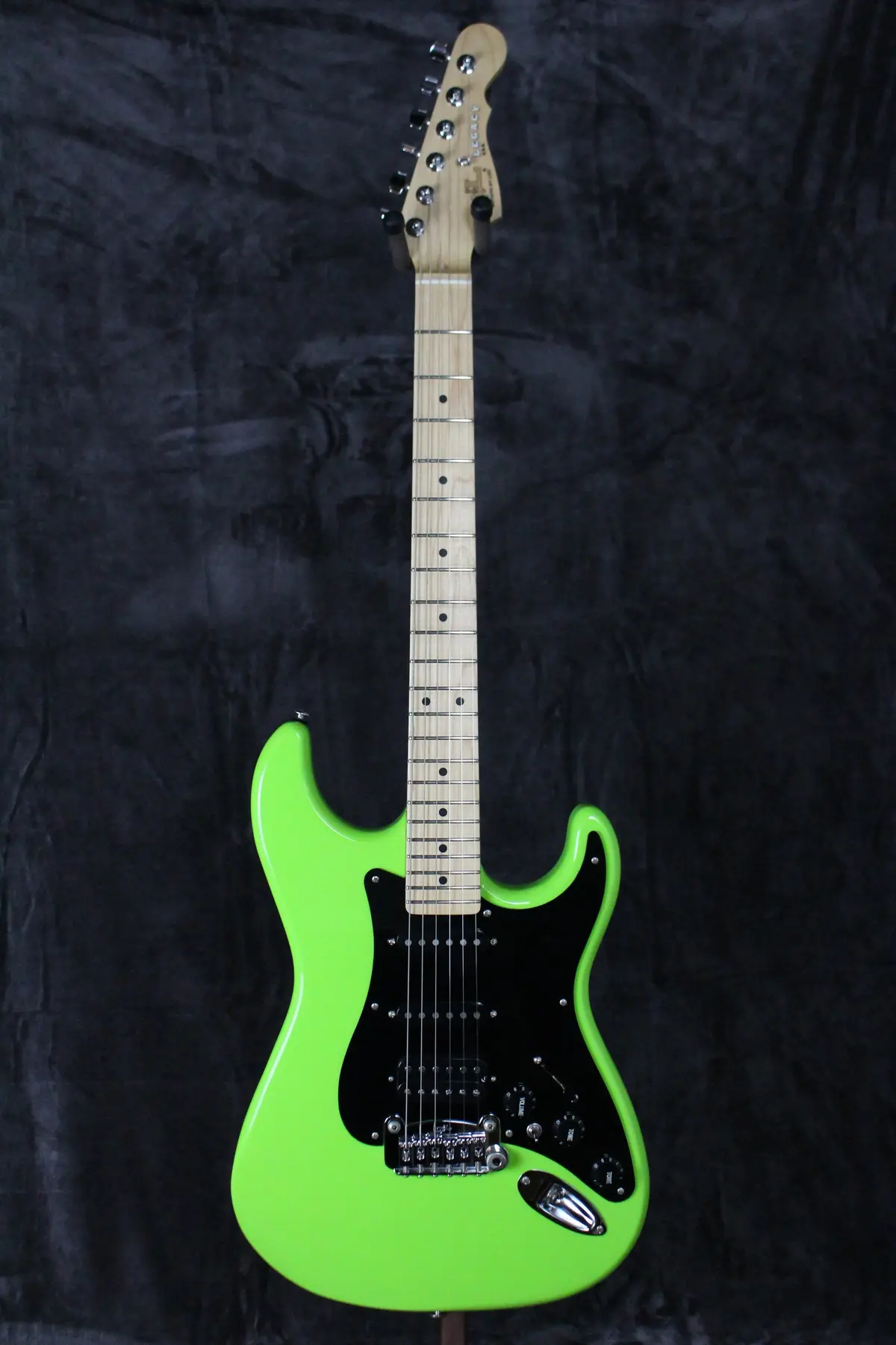 2021 G&L Legacy Usa Sublime Green 1