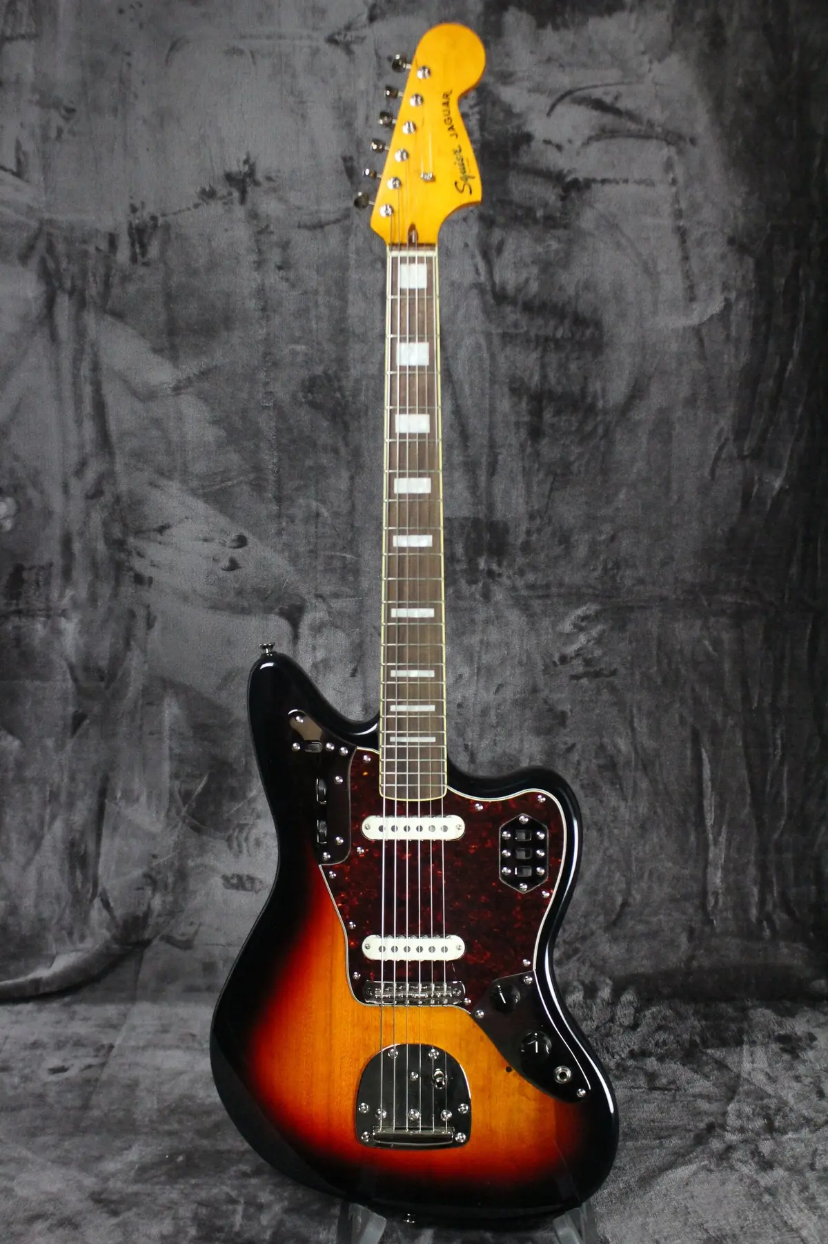 2021 Squier Classic Vibe '70S Jaguar 1