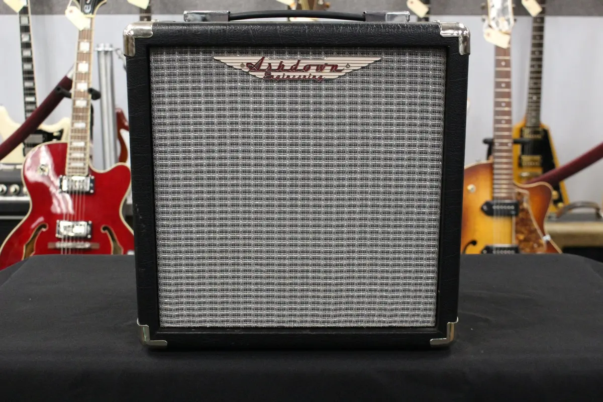 Ashdown Jrn Bass Combo 1