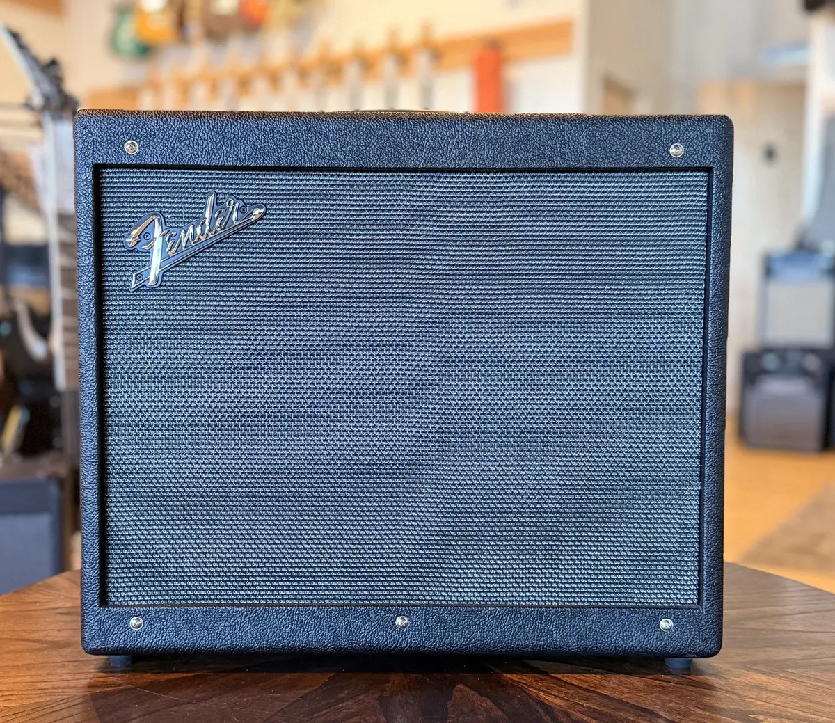 Fender Mustang Gtx100 W/Footswitch 1