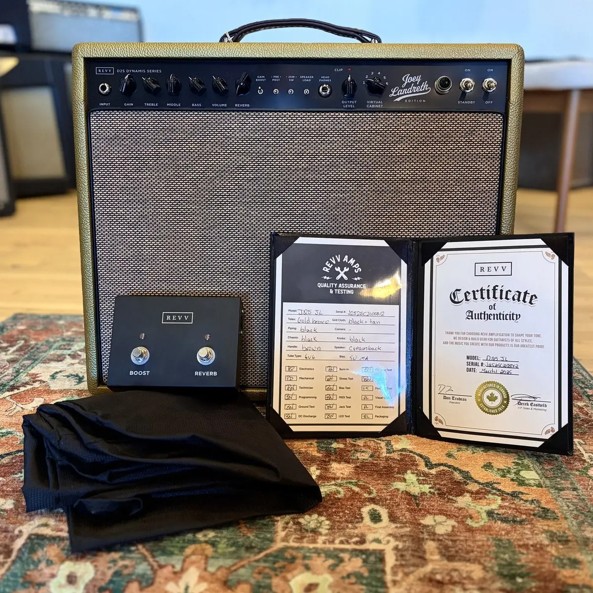 Revv Joey Landreth 25W Gold Combo 1
