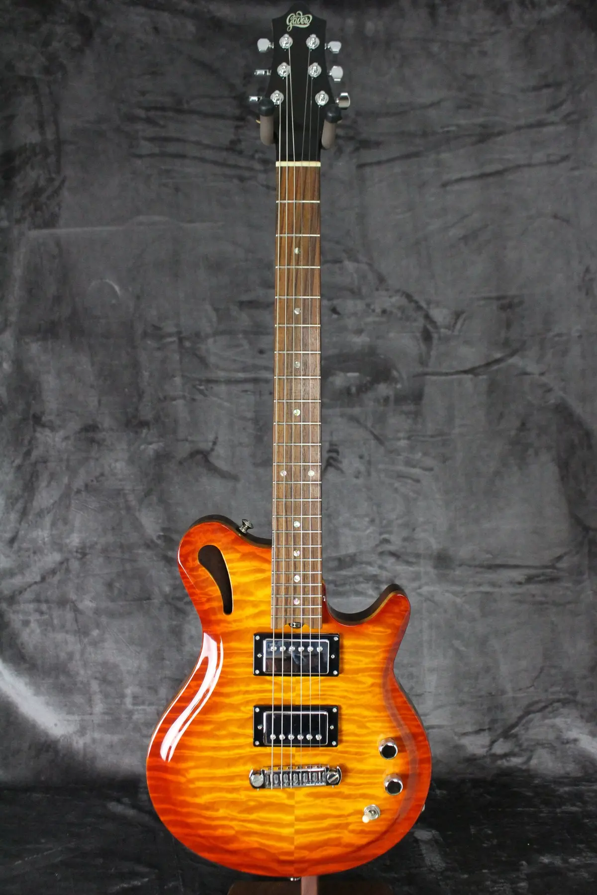 2007 Gadow Hollowbody Amberburst 1