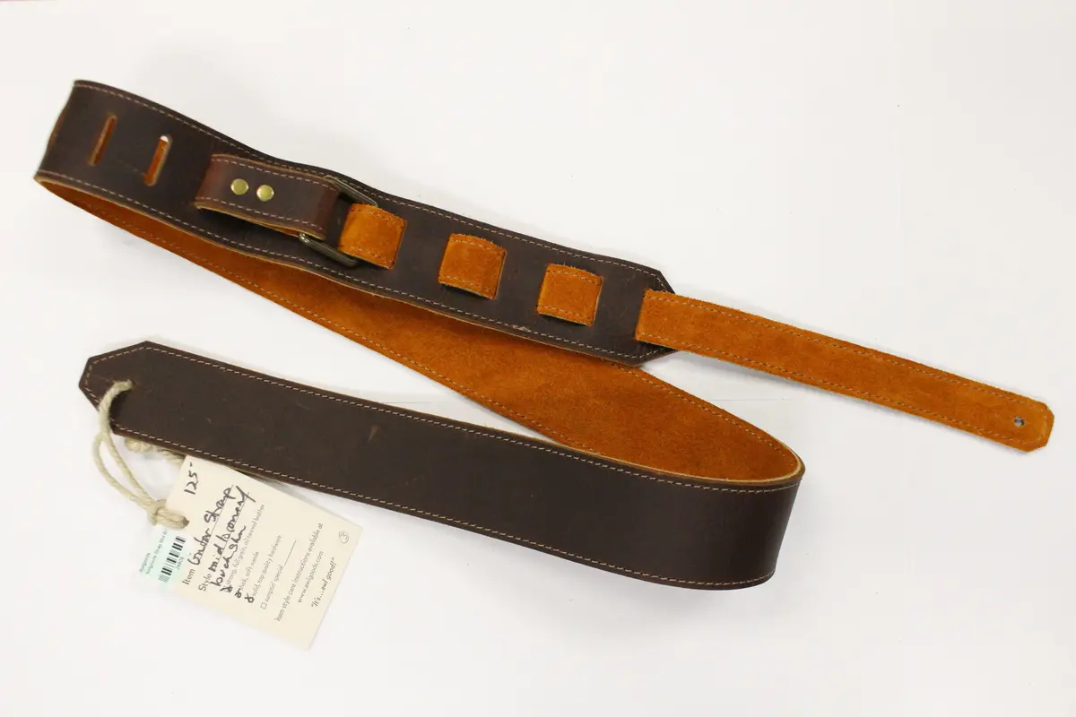 Awlgoods Handcrafted Leather Guitar Strap Medium Brown/Buckskin 1