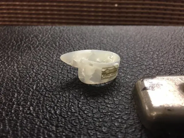 Golden Gate Thumb Pick Medium Gp-5P New 1