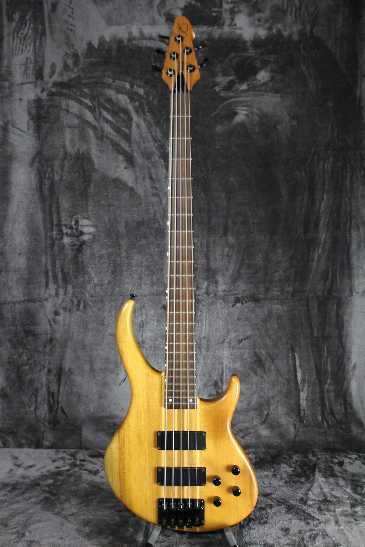 Peavey Grind Bxp 5-String 1
